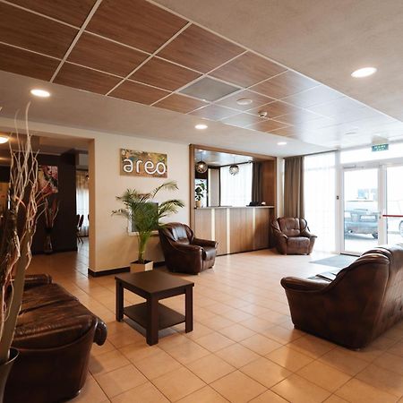 Areo Hotel & Restaurant Bradesti エクステリア 写真
